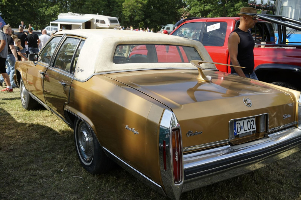 Międzynarodowy Zlot Pojazdów Zabytkowych w Oławie 2019 [fotorelacja]