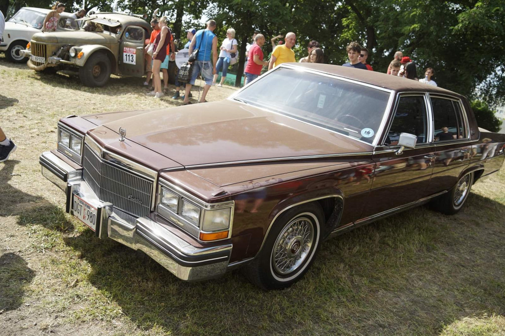 Międzynarodowy Zlot Pojazdów Zabytkowych w Oławie 2019 [fotorelacja]