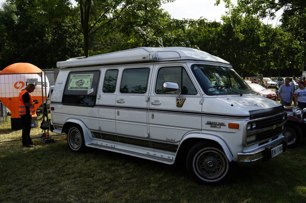 Międzynarodowy Zlot Pojazdów Zabytkowych w Oławie 2019 [fotorelacja]