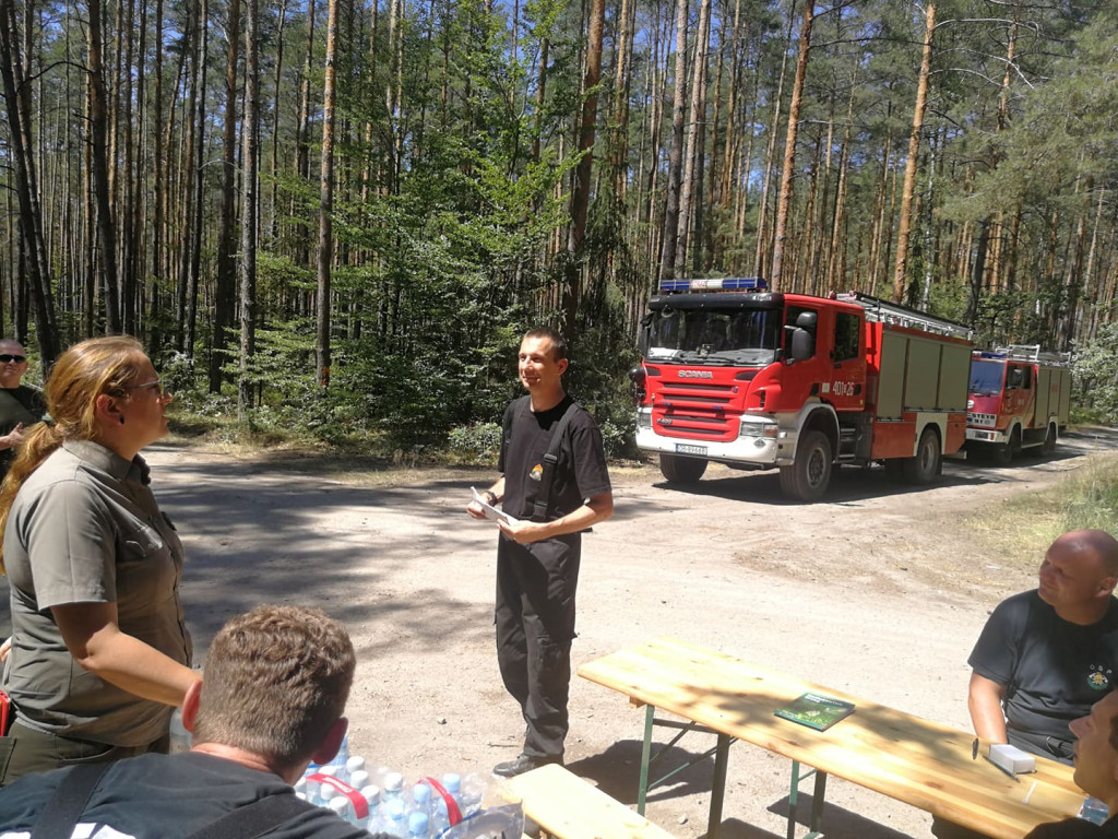 Strażacy doskonalili swoje umiejętności w poruszaniu się po terenach leśnych