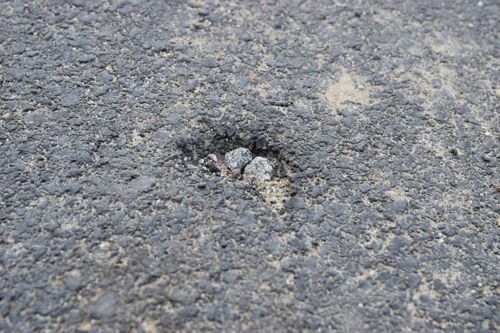 Drogowa fuszerka w Skarbimierzu-Osiedle. Wójt wyjaśnia dlaczego nie ma chodników