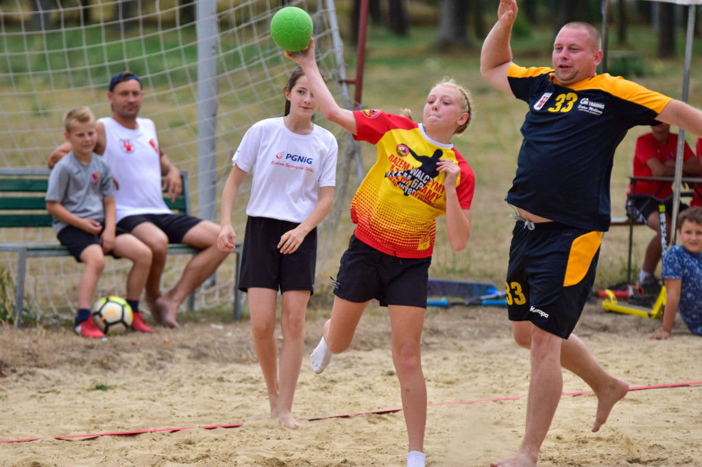 Turniej Piłki Ręcznej Plażowej w Grodkowie [fotorelacja]