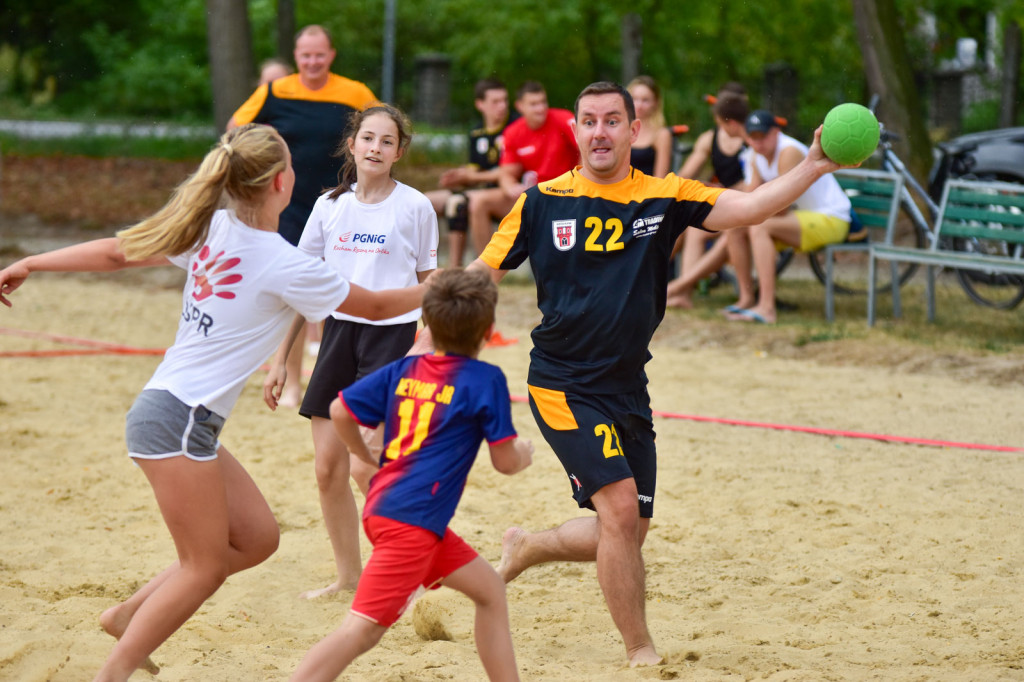 Turniej Piłki Ręcznej Plażowej w Grodkowie [fotorelacja]
