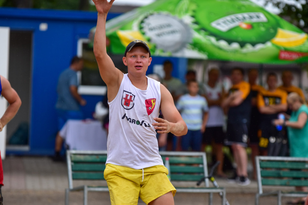 Turniej Piłki Ręcznej Plażowej w Grodkowie [fotorelacja]