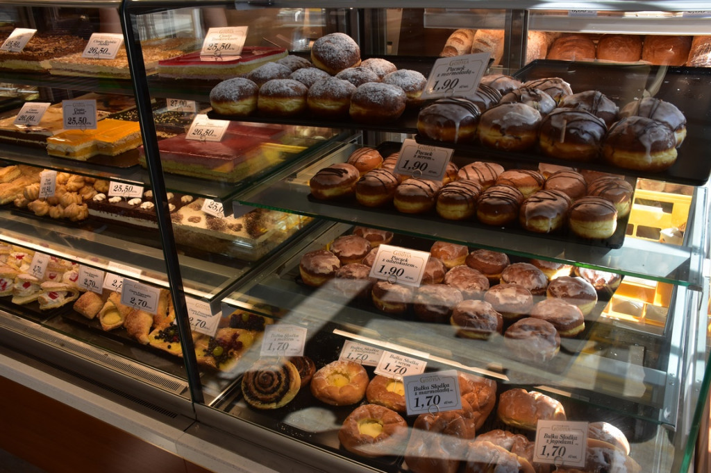 Rzemieślnicze lody, regionalny kołocz śląski, pyszne ciasta, pieczywo i torty. Otwarcie nowej Cukierni Godyla przy ul. Długiej w Brzegu