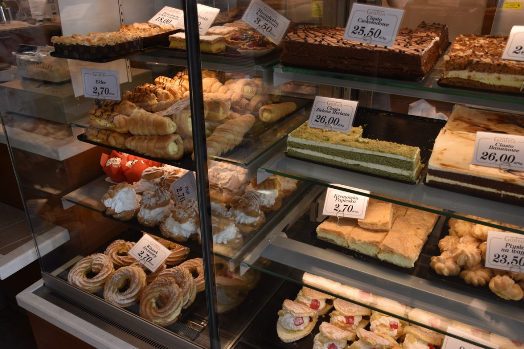 Rzemieślnicze lody, regionalny kołocz śląski, pyszne ciasta, pieczywo i torty. Otwarcie nowej Cukierni Godyla przy ul. Długiej w Brzegu