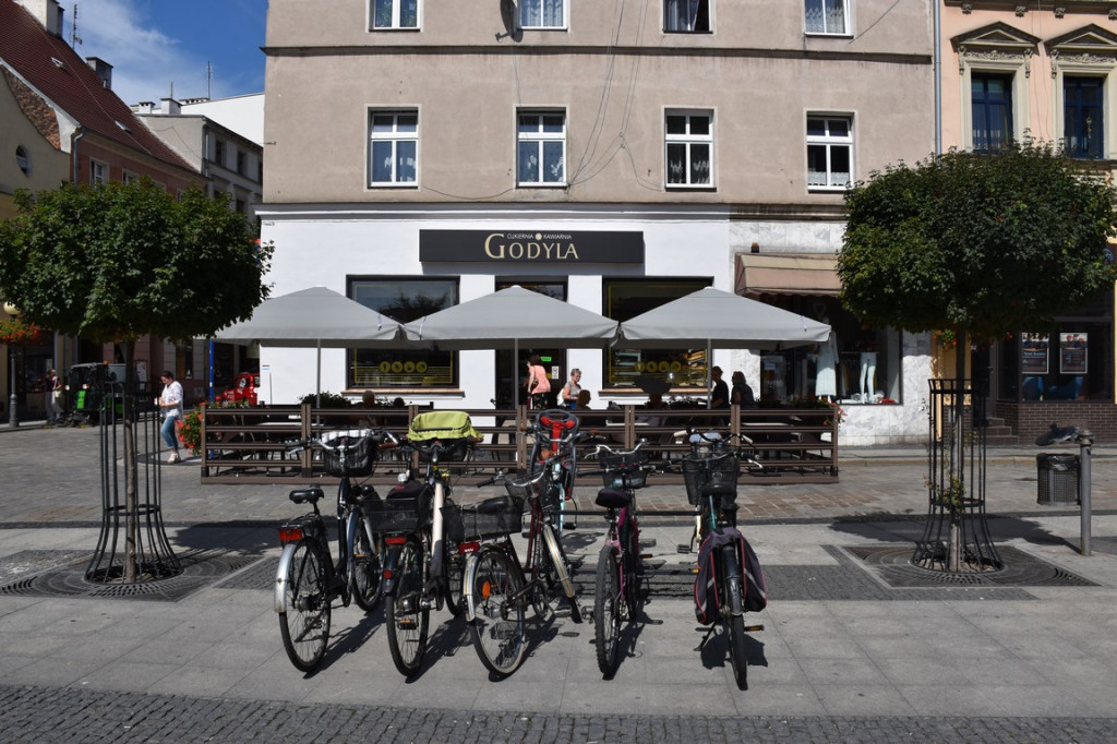 Rzemieślnicze lody, regionalny kołocz śląski, pyszne ciasta, pieczywo i torty. Otwarcie nowej Cukierni Godyla przy ul. Długiej w Brzegu