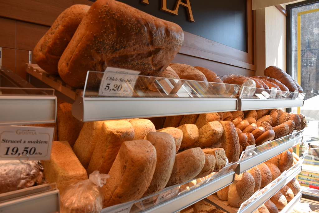 Rzemieślnicze lody, regionalny kołocz śląski, pyszne ciasta, pieczywo i torty. Otwarcie nowej Cukierni Godyla przy ul. Długiej w Brzegu