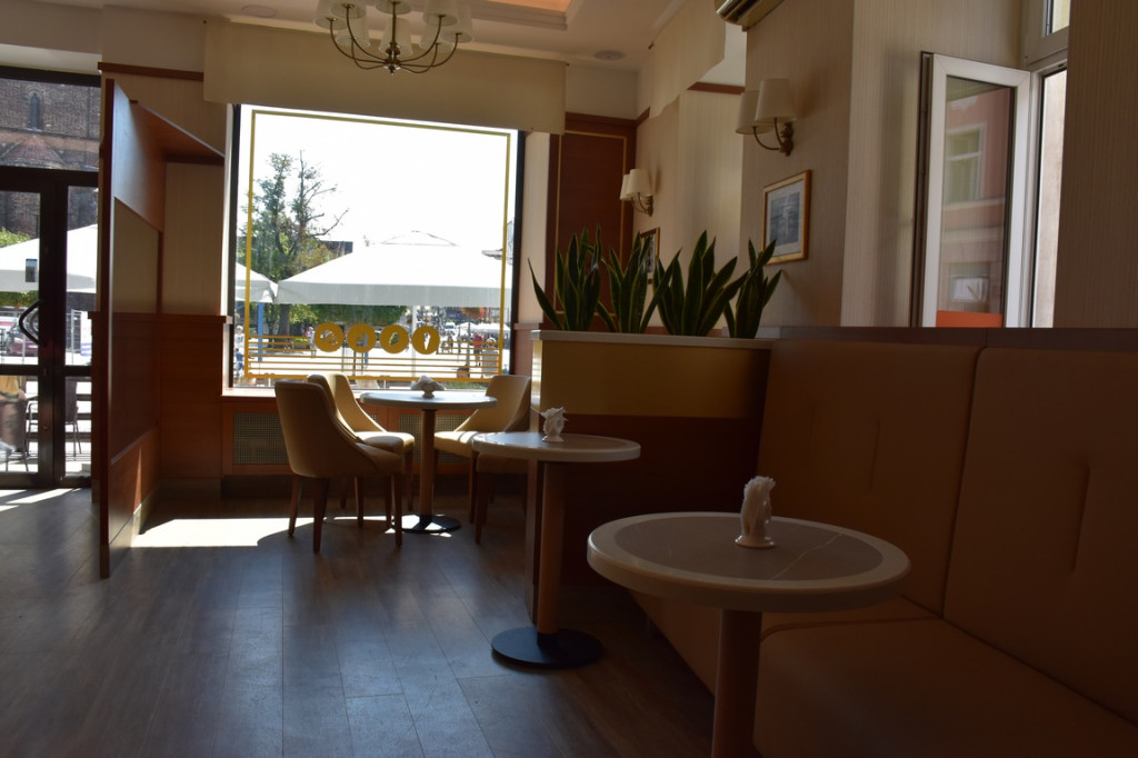 Rzemieślnicze lody, regionalny kołocz śląski, pyszne ciasta, pieczywo i torty. Otwarcie nowej Cukierni Godyla przy ul. Długiej w Brzegu