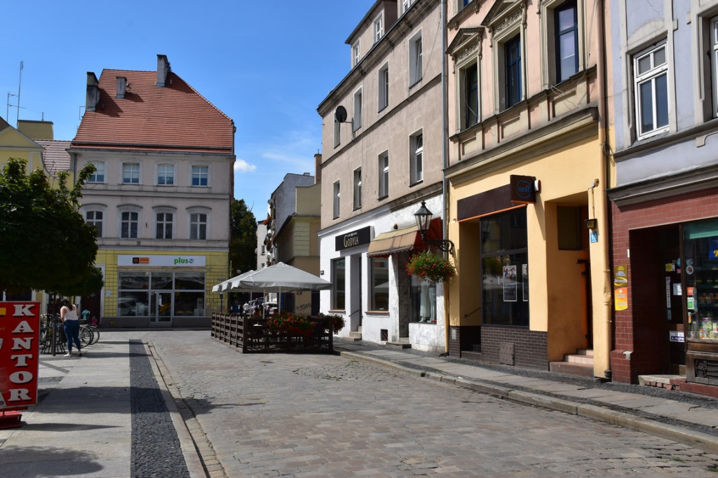 Rzemieślnicze lody, regionalny kołocz śląski, pyszne ciasta, pieczywo i torty. Otwarcie nowej Cukierni Godyla przy ul. Długiej w Brzegu