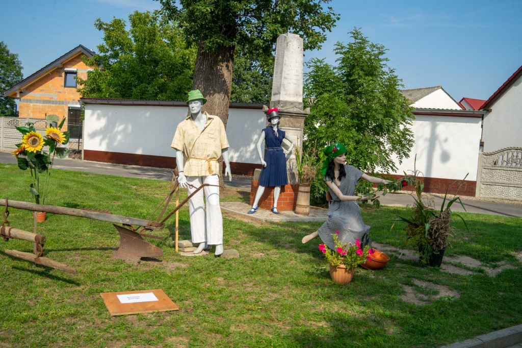 Święto plonów w Lipkach. Najpiękniejszy wieniec dożynkowy w Gminie Skarbimierz z Łukowic Brzeskich