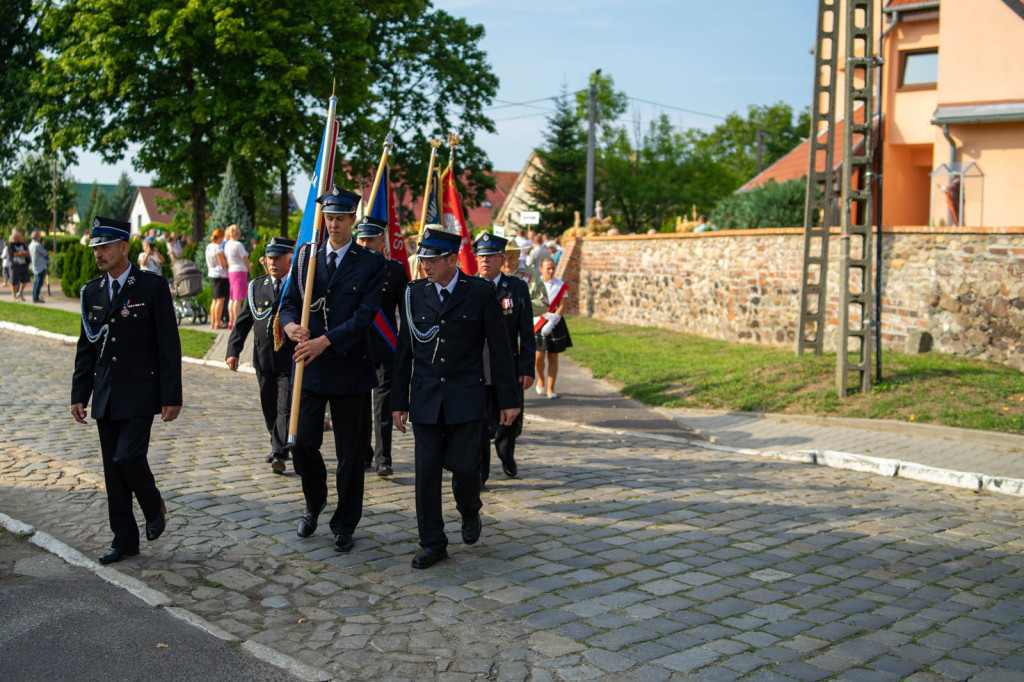 Święto plonów w Lipkach. Najpiękniejszy wieniec dożynkowy w Gminie Skarbimierz z Łukowic Brzeskich