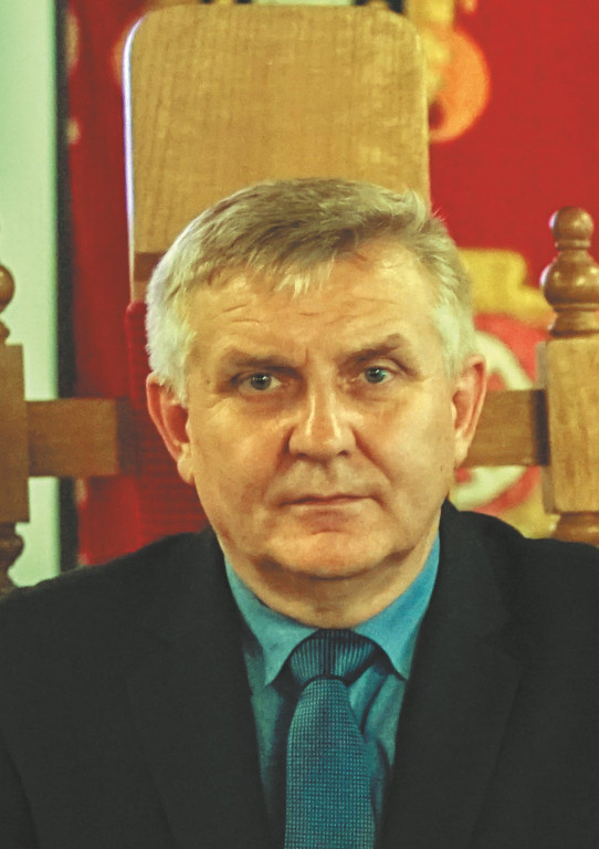 Echa skandalu na sesji Rady Miejskiej Brzegu. Radny z zarzutami prokuratorskimi - Jacek N. uratował koalicję  burmistrza Wrębiaka