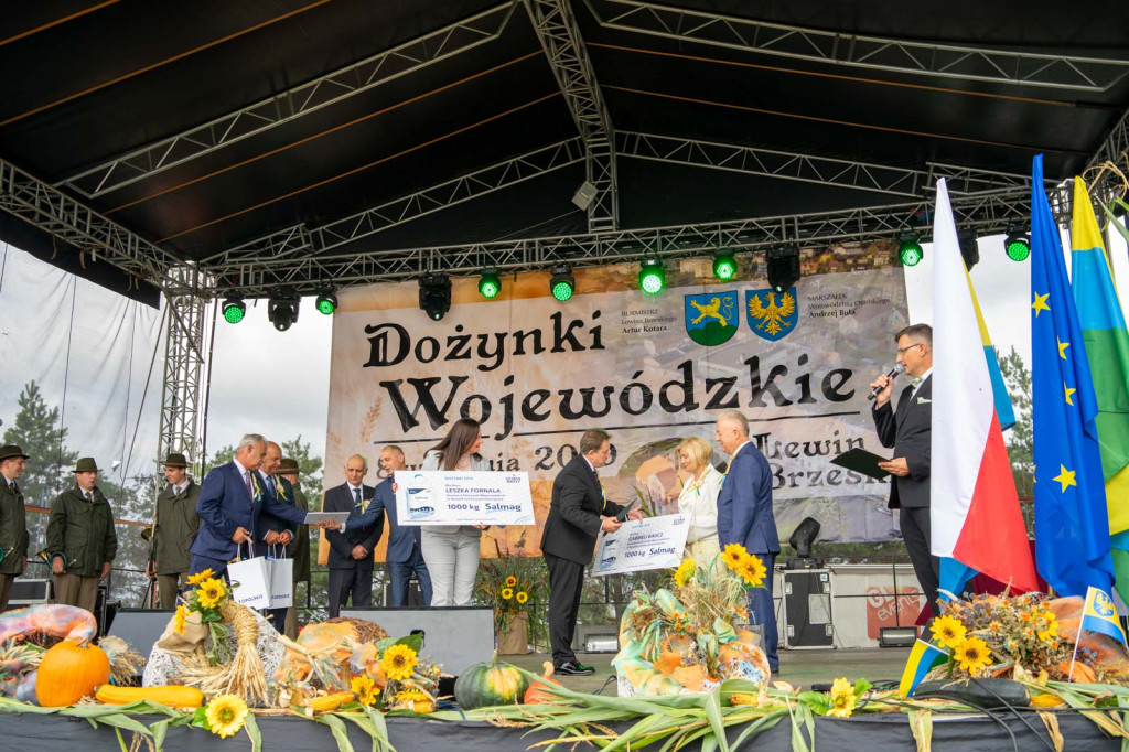 Wojewódzkie obchody święta plonów w Lewinie Brzeskim przyciągnęły tłumy