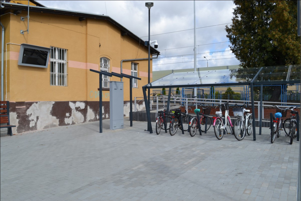 Lewin Brzeski ma nowoczesne centrum przesiadkowe
