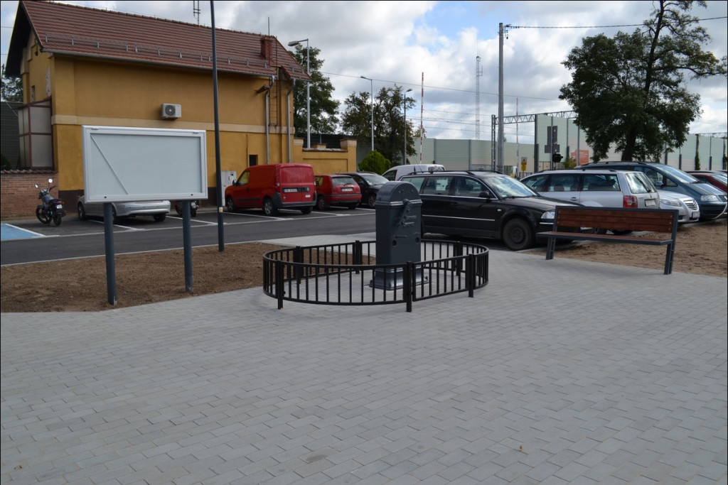Lewin Brzeski ma nowoczesne centrum przesiadkowe