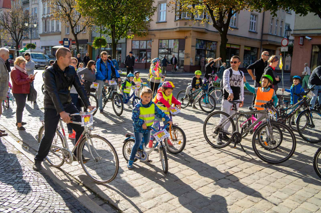 Blisko 250 przedszkolaków pojechało w rajdzie rowerkowym! [fotorelacja]