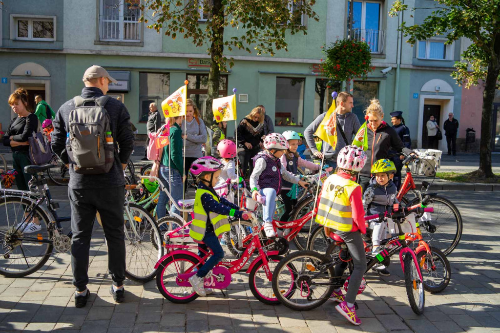 Blisko 250 przedszkolaków pojechało w rajdzie rowerkowym! [fotorelacja]