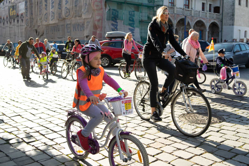 Blisko 250 przedszkolaków pojechało w rajdzie rowerkowym! [fotorelacja]