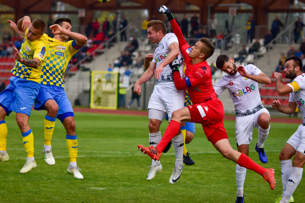 Stal odpada z Pucharu Polski. Olimpia nieznacznie lepsza
