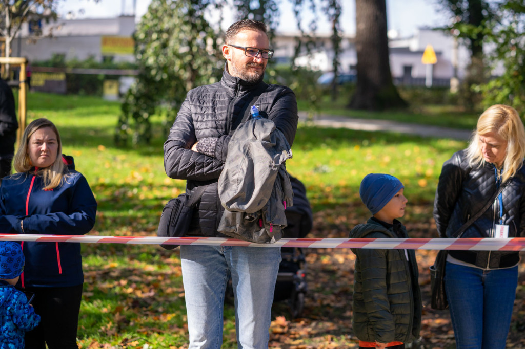 Charytatywny bieg dla Mikołaja na piątkę. Około 150. młodych sportowców na starcie!