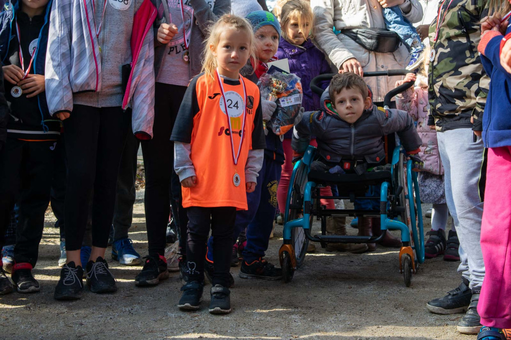Charytatywny bieg dla Mikołaja na piątkę. Około 150. młodych sportowców na starcie!