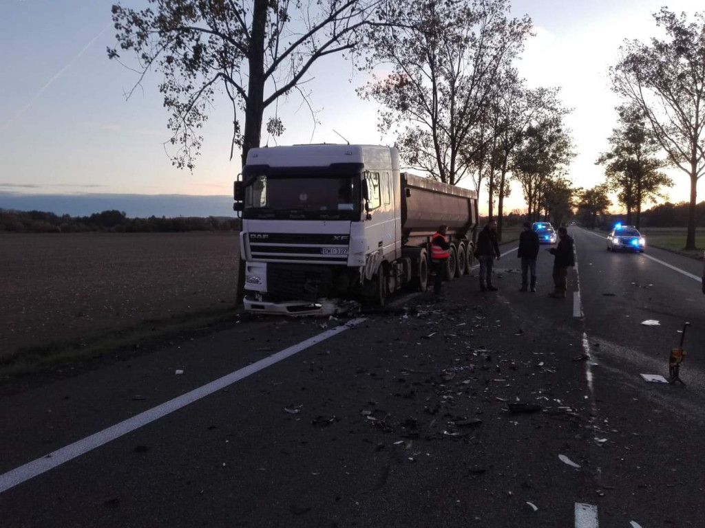 Tragiczny wypadek na DK 39 pod Łukowicami Brzeskimi. Nie żyje 75-letni kierowca