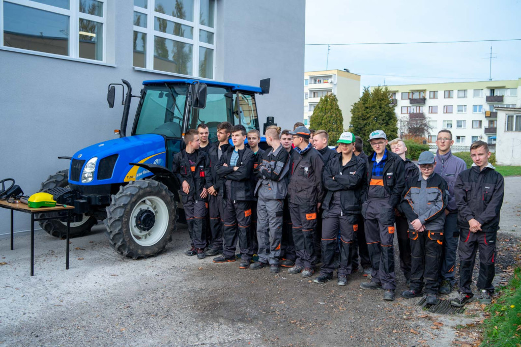 Nowy warsztat mechaniczny w Zespole Szkół Ponadpodstawowych w Grodkowie