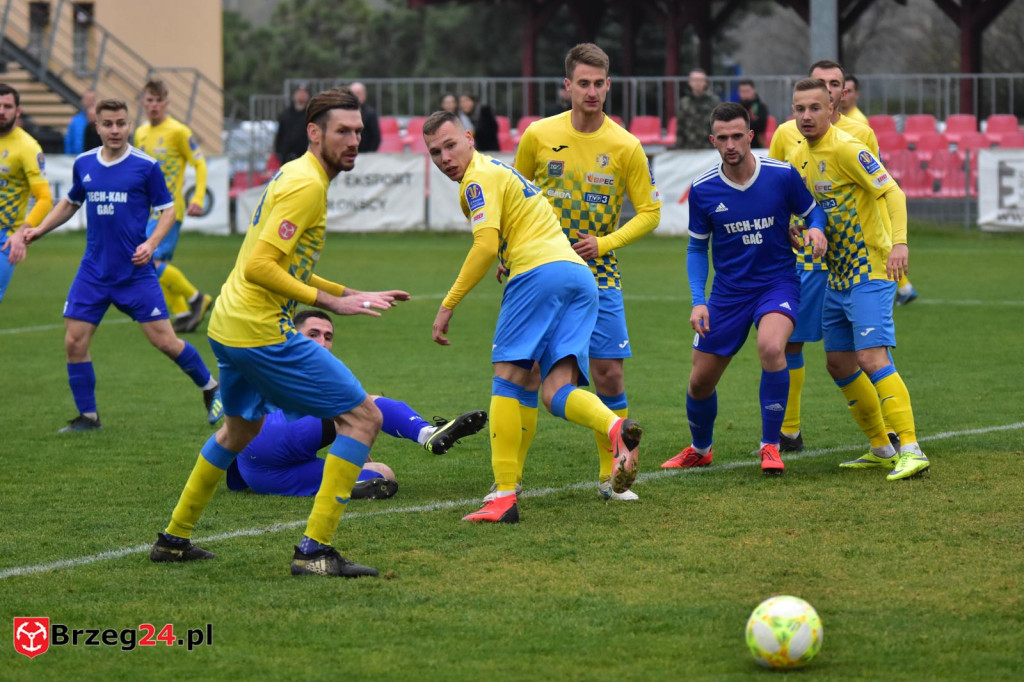 Stal remisuje w 