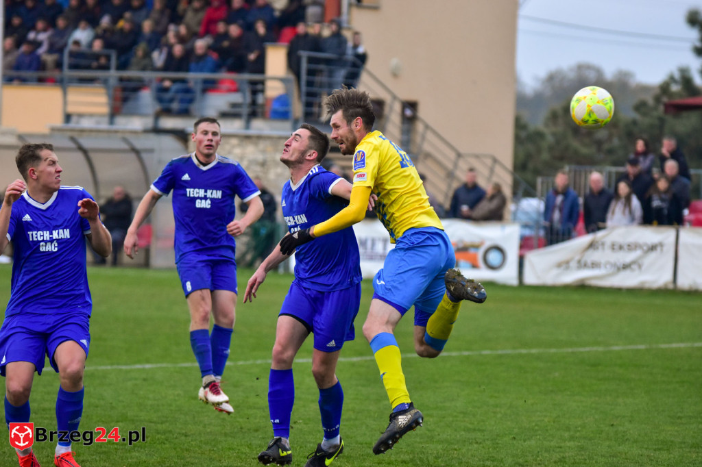 Stal remisuje w 