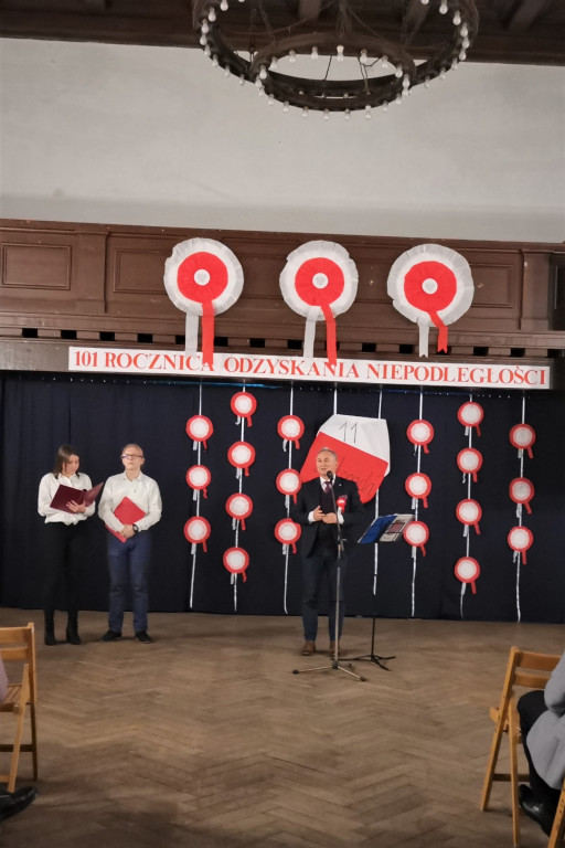 Święto odzyskania niepodległości w I LO w Brzegu
