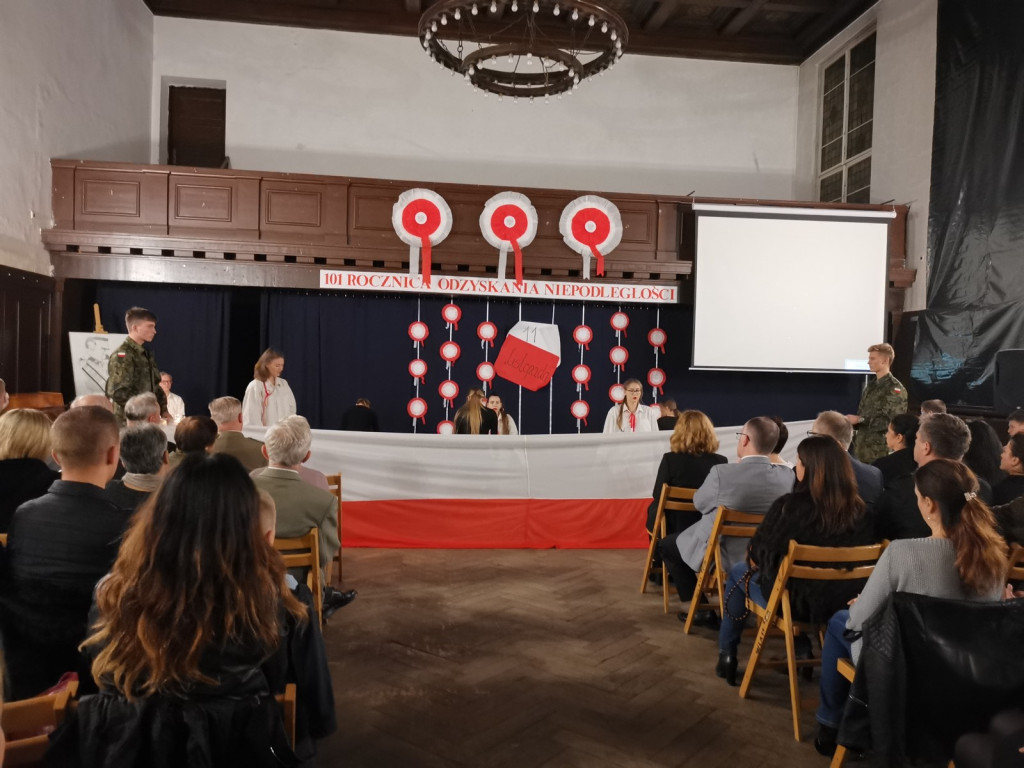 Święto odzyskania niepodległości w I LO w Brzegu
