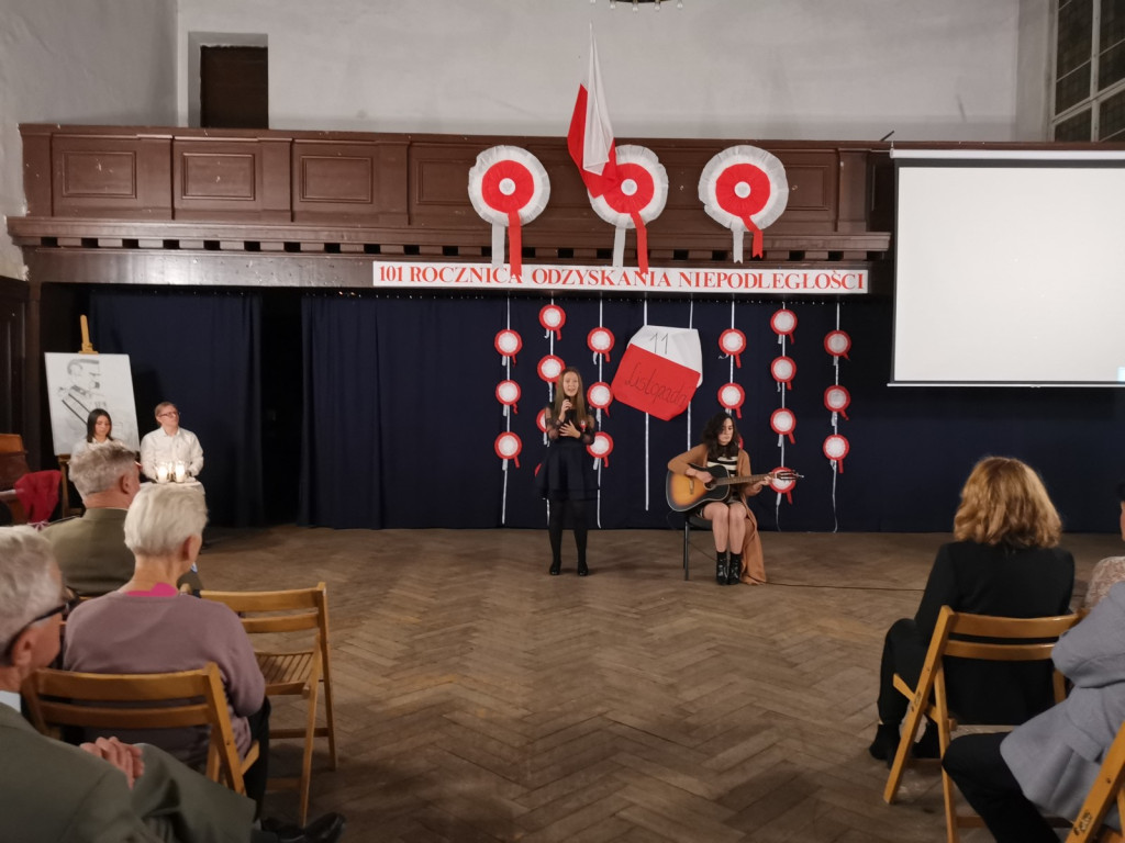 Święto odzyskania niepodległości w I LO w Brzegu