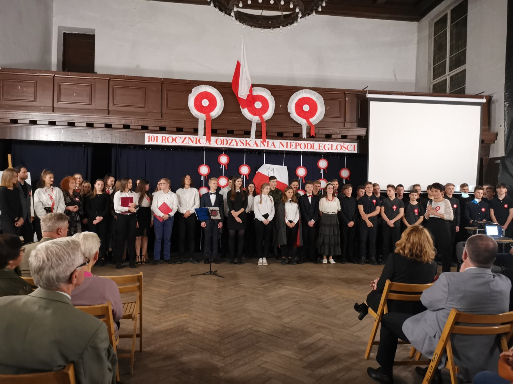 Święto odzyskania niepodległości w I LO w Brzegu