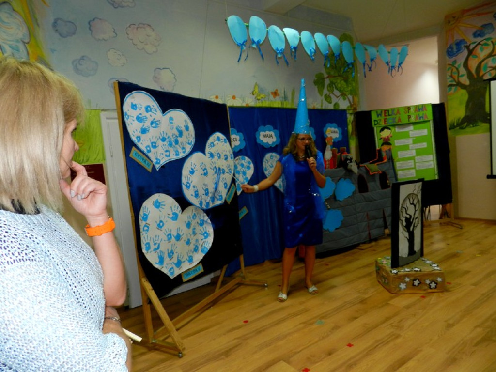 Dzieci z Przedszkola Publicznego nr 11 w Brzegu świętują Międzynarodowy Dzień Praw Dziecka wspólnie z UNICEF