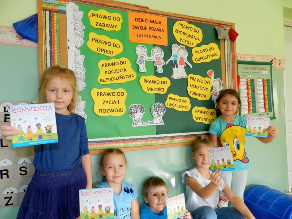 Dzieci z Przedszkola Publicznego nr 11 w Brzegu świętują Międzynarodowy Dzień Praw Dziecka wspólnie z UNICEF