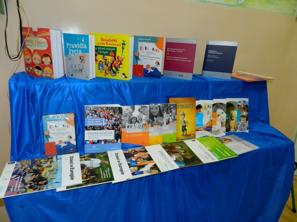 Dzieci z Przedszkola Publicznego nr 11 w Brzegu świętują Międzynarodowy Dzień Praw Dziecka wspólnie z UNICEF