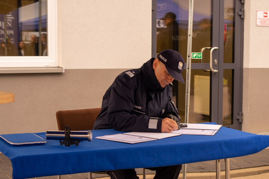 Otwarto nowy komisariat w Grodkowie. Wzrośnie bezpieczeństwo mieszkańców Grodkowa [zdjęcia]