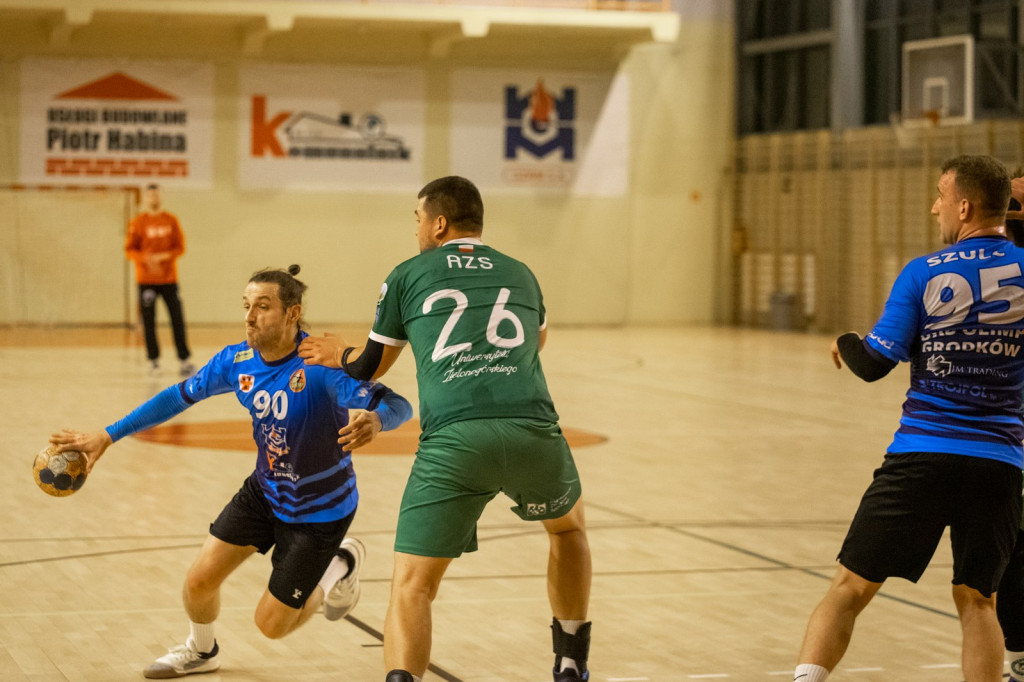 Olimp kolejny raz kończy spotkanie po rzutach karnych! Dwa punkty pozostają w Grodkowie