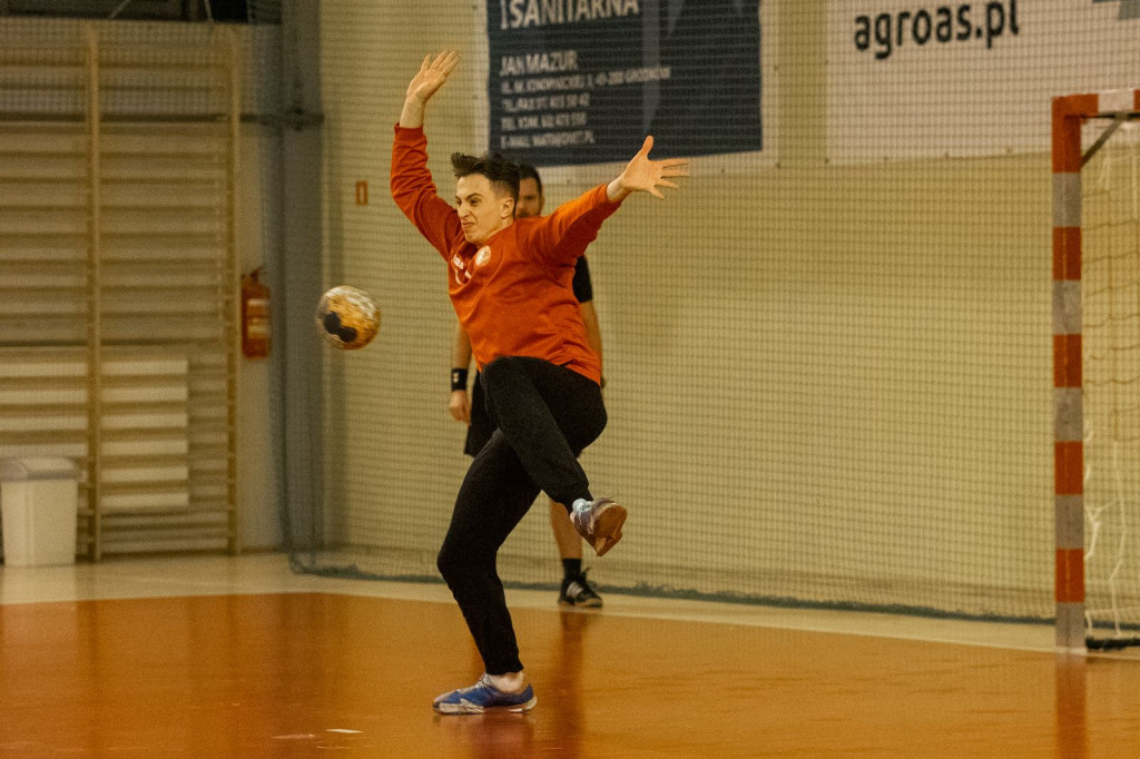 Olimp kolejny raz kończy spotkanie po rzutach karnych! Dwa punkty pozostają w Grodkowie
