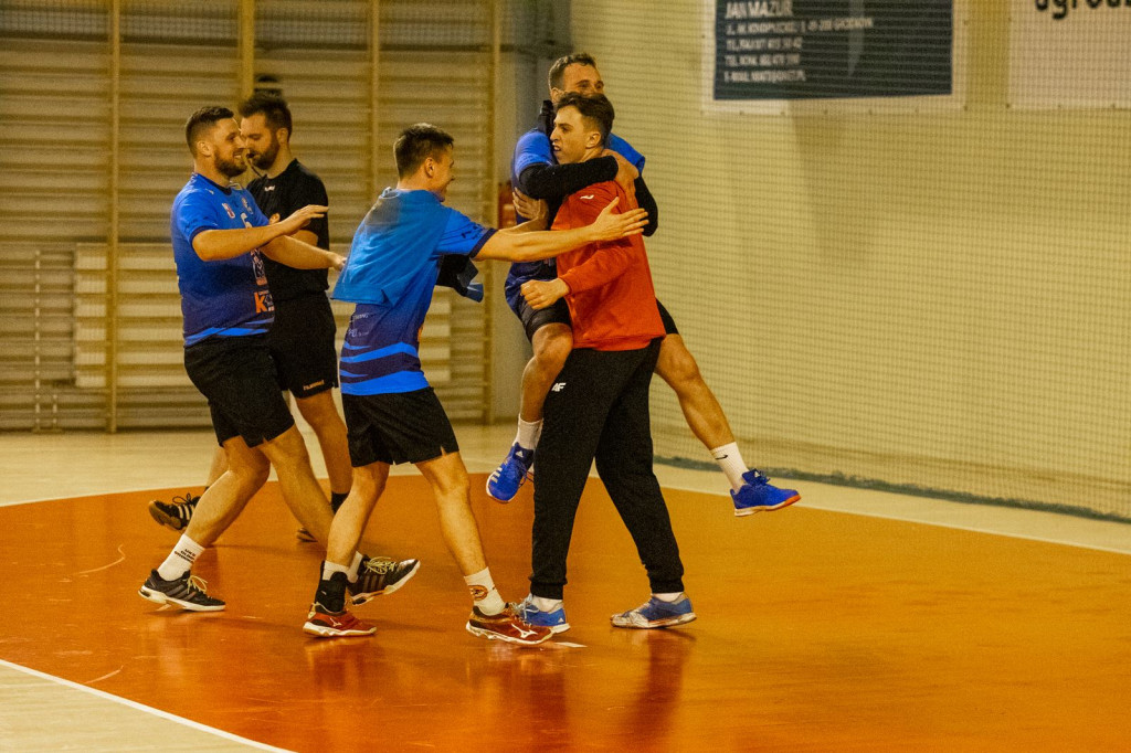 Olimp kolejny raz kończy spotkanie po rzutach karnych! Dwa punkty pozostają w Grodkowie