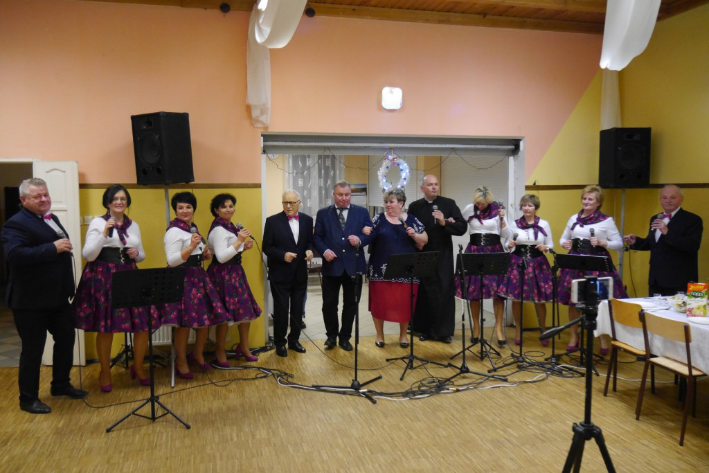Radosne kolędowanie w Dobrzyniu [fotorelacja]