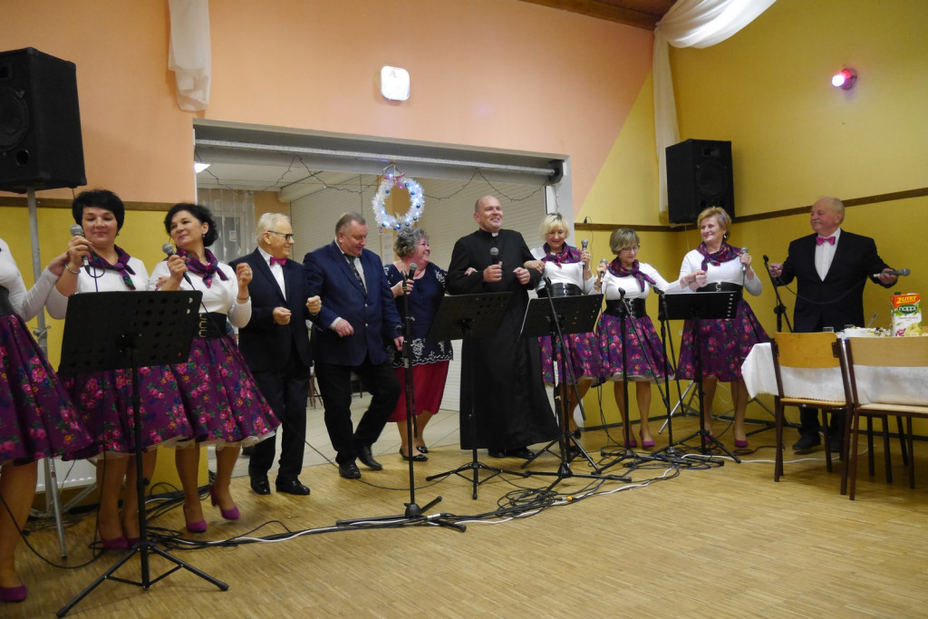 Radosne kolędowanie w Dobrzyniu [fotorelacja]
