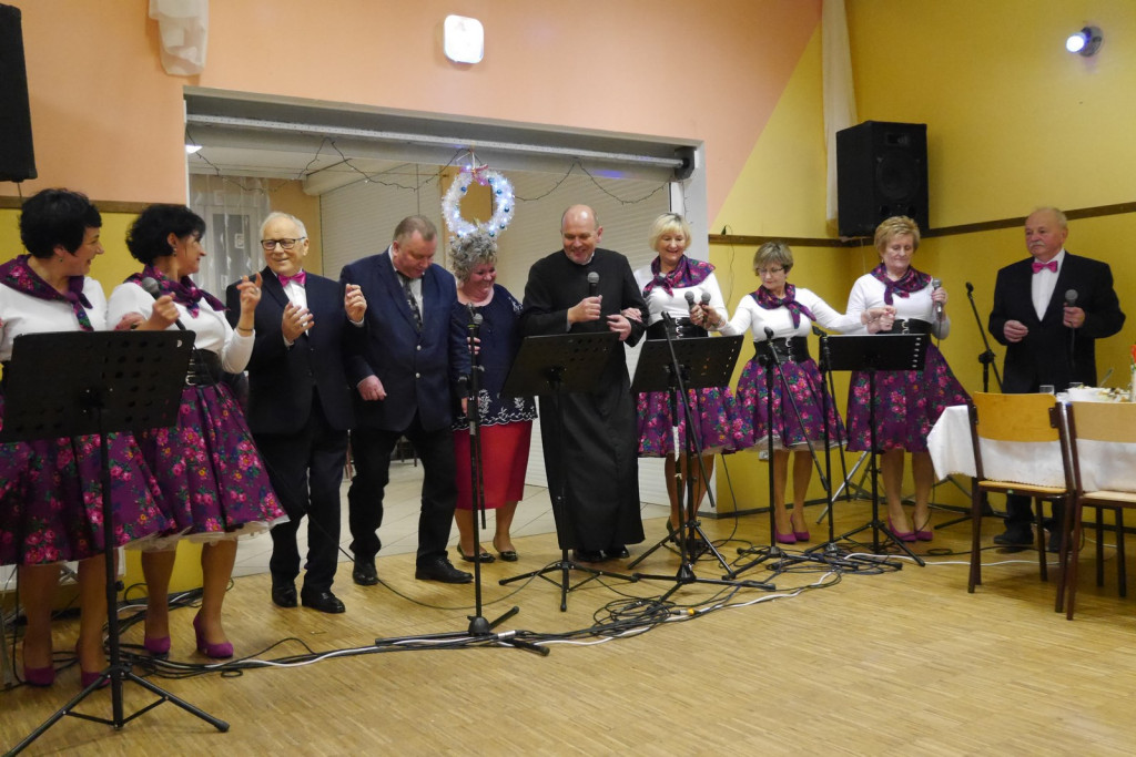 Radosne kolędowanie w Dobrzyniu [fotorelacja]