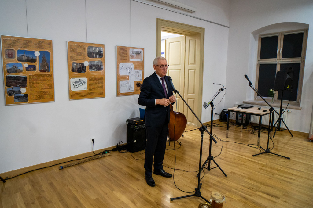 Ratusz w Grodkowie oficjalnie oddany do użytku po renowacji wnętrz