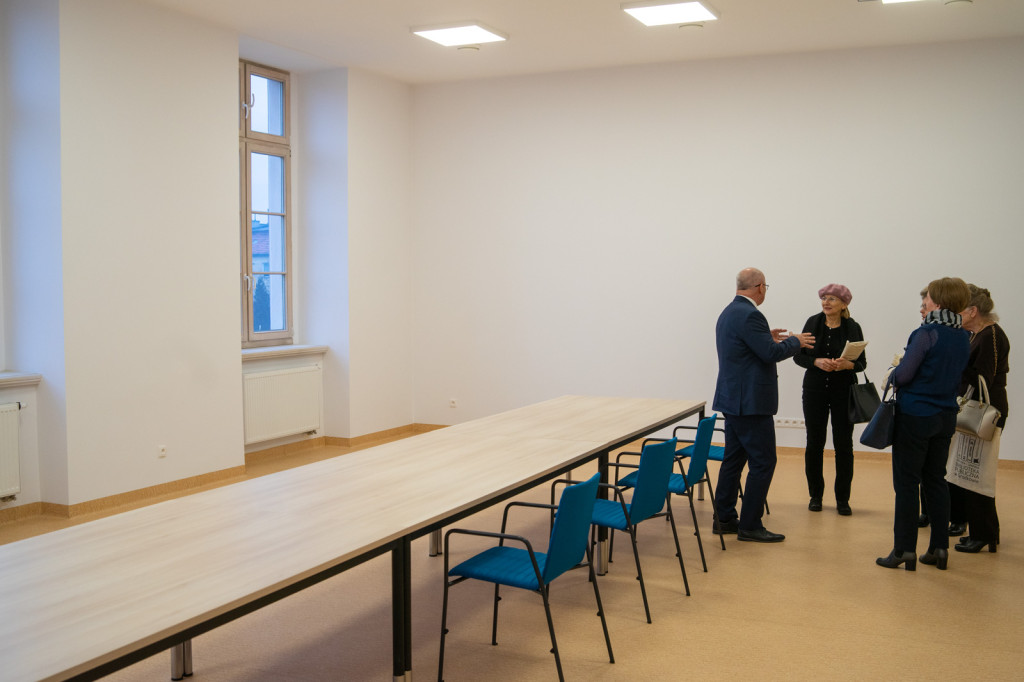 Ratusz w Grodkowie oficjalnie oddany do użytku po renowacji wnętrz