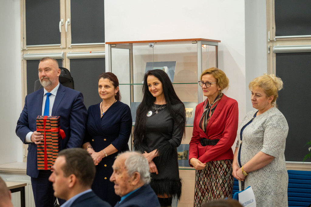 Ratusz w Grodkowie oficjalnie oddany do użytku po renowacji wnętrz