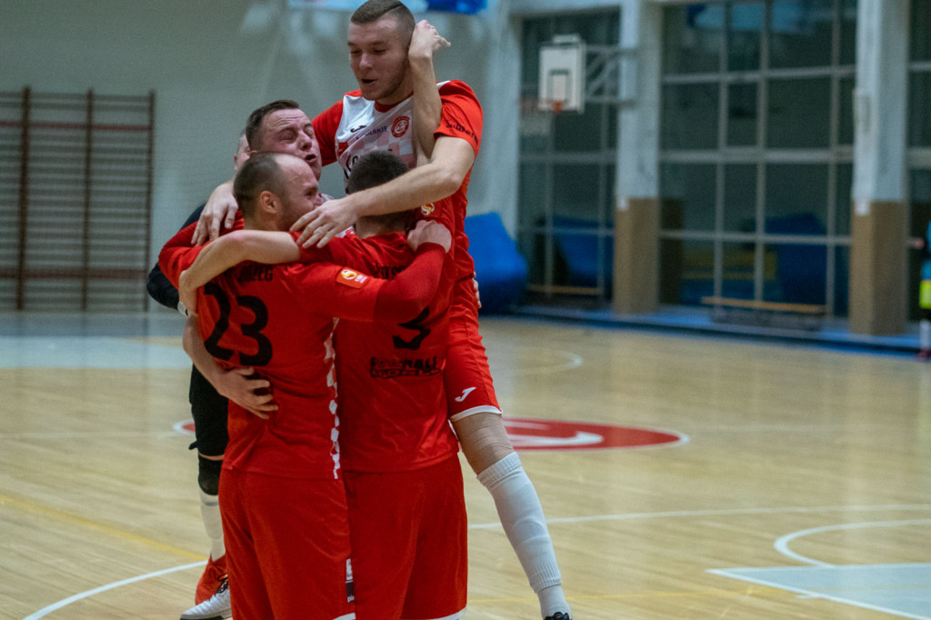 Remis Lidera z Wiceliderem. Podział punktów w Brzegu [zdjęcia]