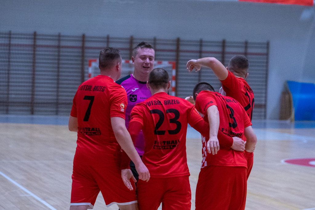 Remis Lidera z Wiceliderem. Podział punktów w Brzegu [zdjęcia]