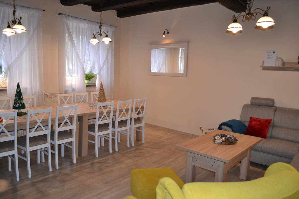 Klub Seniora w Lewinie Brzeskim otwarty